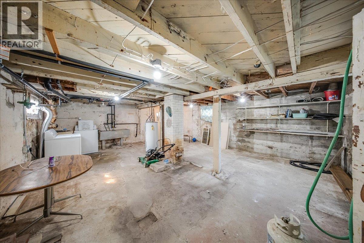 795 Binns Street, Trail, British Columbia  V1R 3G6 - Photo 17 - 10398503