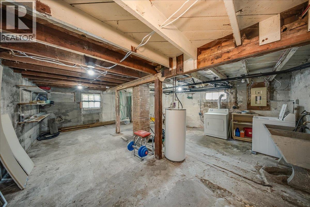 795 Binns Street, Trail, British Columbia  V1R 3G6 - Photo 19 - 10398503