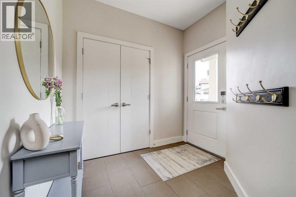 490 Mary Cameron Crescent N, Lethbridge, Alberta  T1H 6V6 - Photo 3 - A2338897