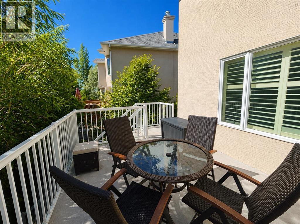 513 Sierra Madre Court SW, Calgary, Alberta  T3H 3H5 - Photo 14 - A2326834