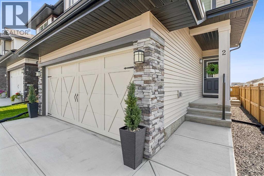 2 Belgian Court, Cochrane, Alberta