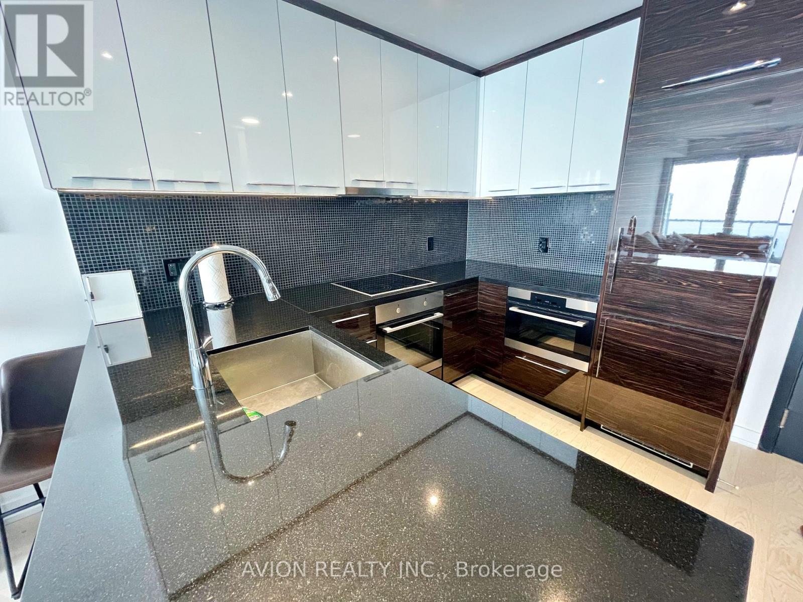 4711 - 488 University Avenue, Toronto, Ontario  M5G 0C1 - Photo 5 - C13702850