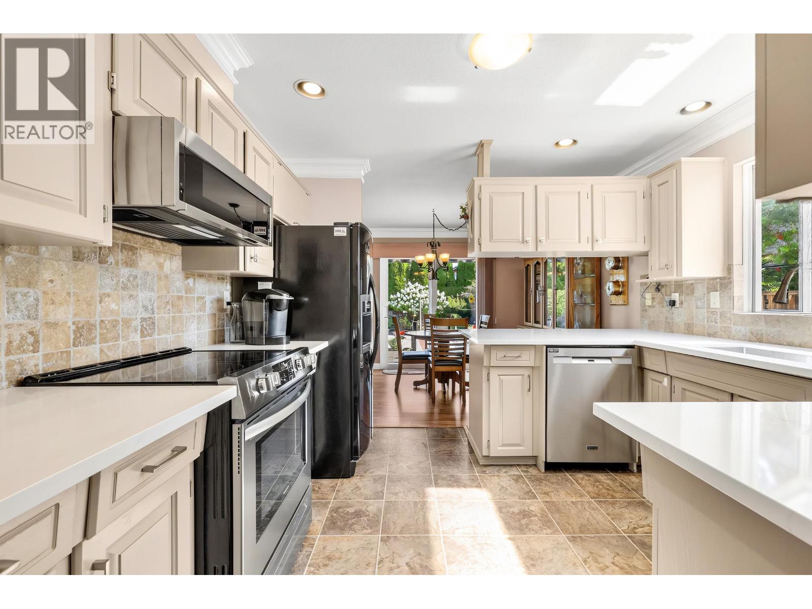 5356 Chamberlayne Way, Ladner, British Columbia  V4K 4C6 - Photo 10 - R3157990