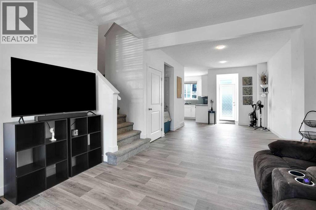 189 Carringvue Way NW, Calgary, Alberta  T3P 1K6 - Photo 12 - A2338826