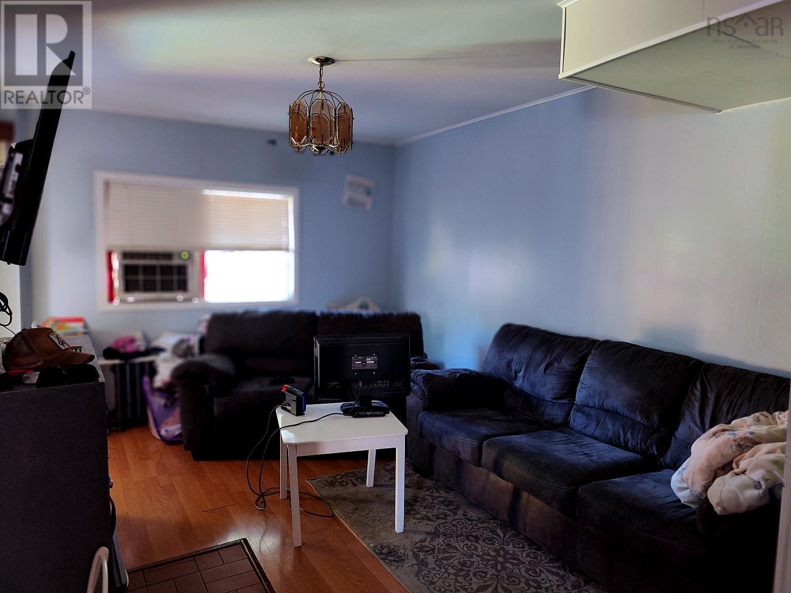 219 Rockdale Avenue, Sydney, Nova Scotia  B1P 1Z8 - Photo 12 - 202621252