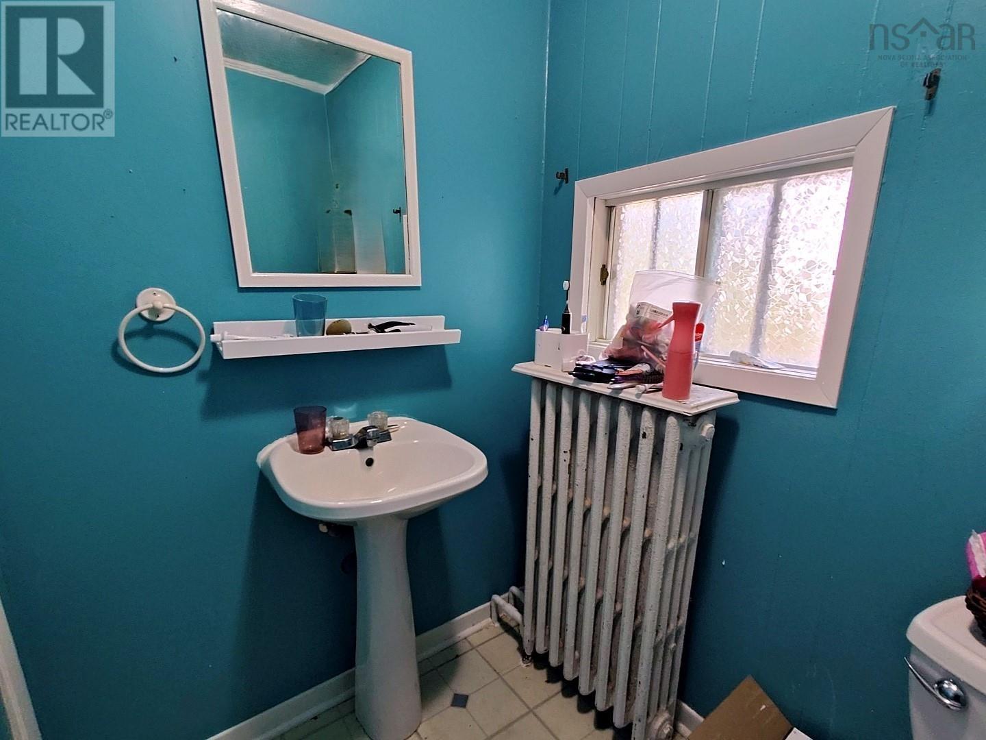 219 Rockdale Avenue, Sydney, Nova Scotia  B1P 1Z8 - Photo 10 - 202621252