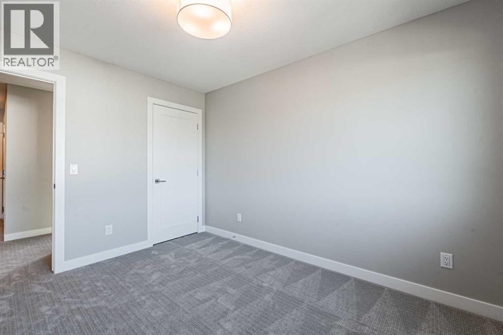 153 Dawson Wharf View, Chestermere, Alberta  T1X 2W1 - Photo 17 - A2339167