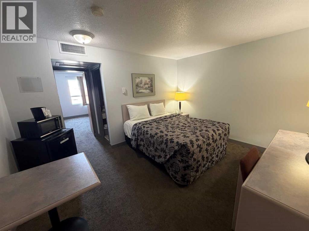 404 Main Street, Cardston, Alberta  T0K 0K0 - Photo 15 - A2337741
