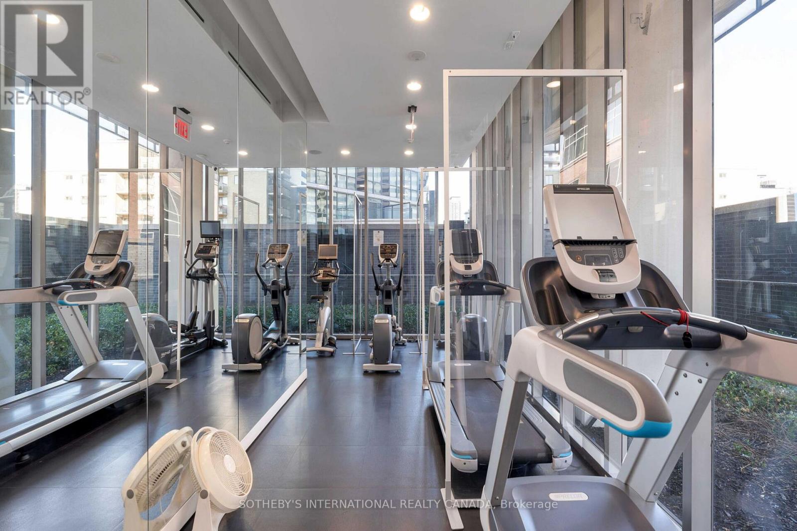 1611 - 33 Charles Street E, Toronto, Ontario  M4Y 0A2 - Photo 31 - C13691316