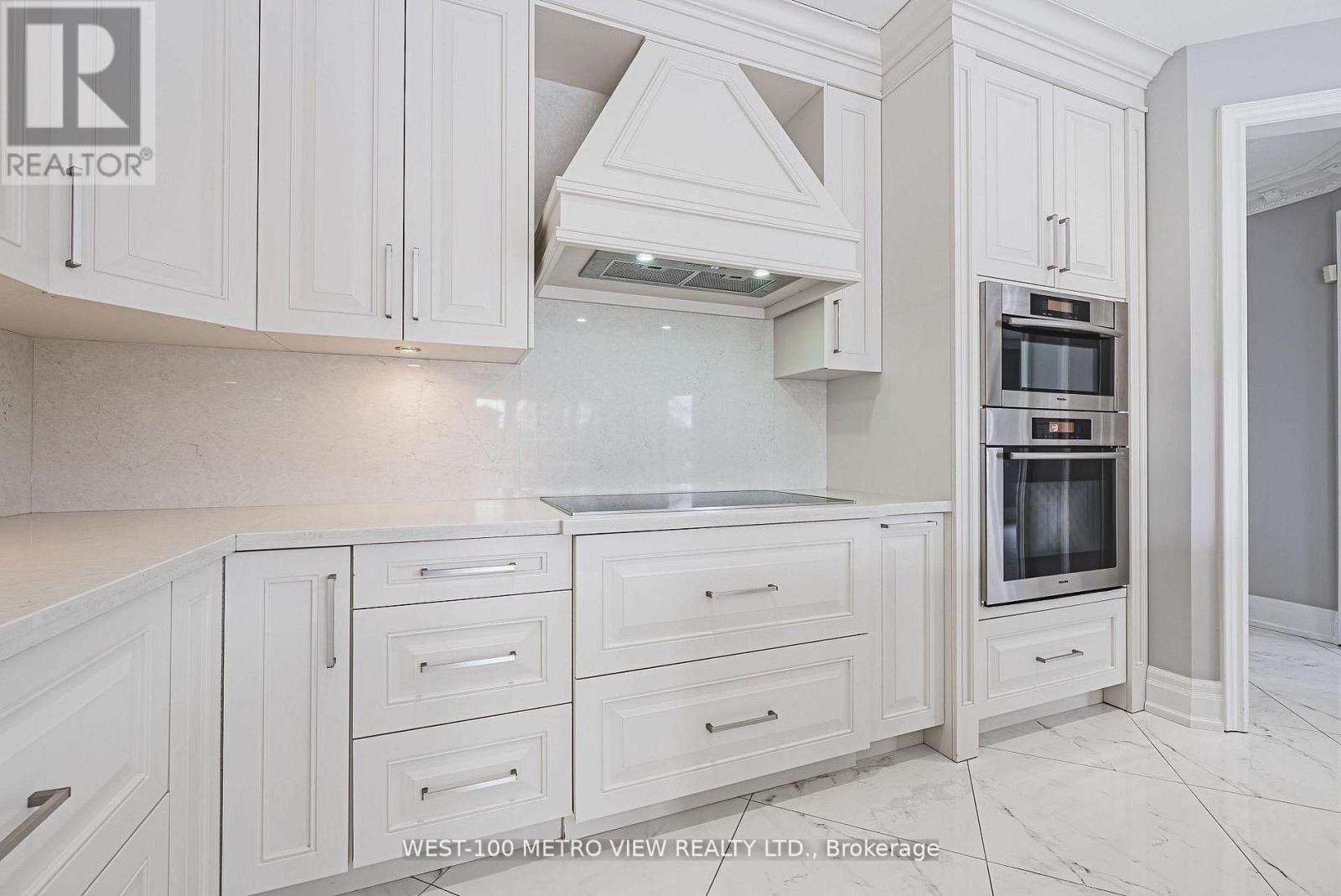 589 Glen Park Avenue, Toronto, Ontario  M6B 2G4 - Photo 11 - W13245892