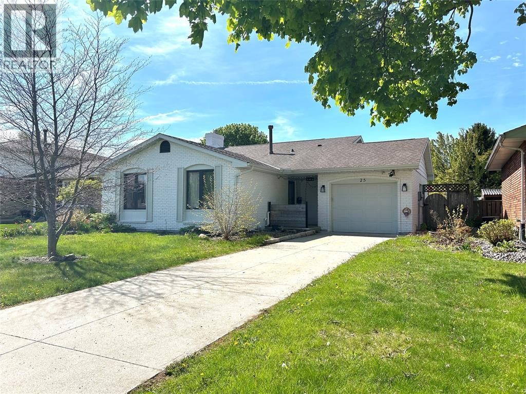 25 Durco Avenue, Sarnia, Ontario  N7S 4N3 - Photo 2 - 26020442