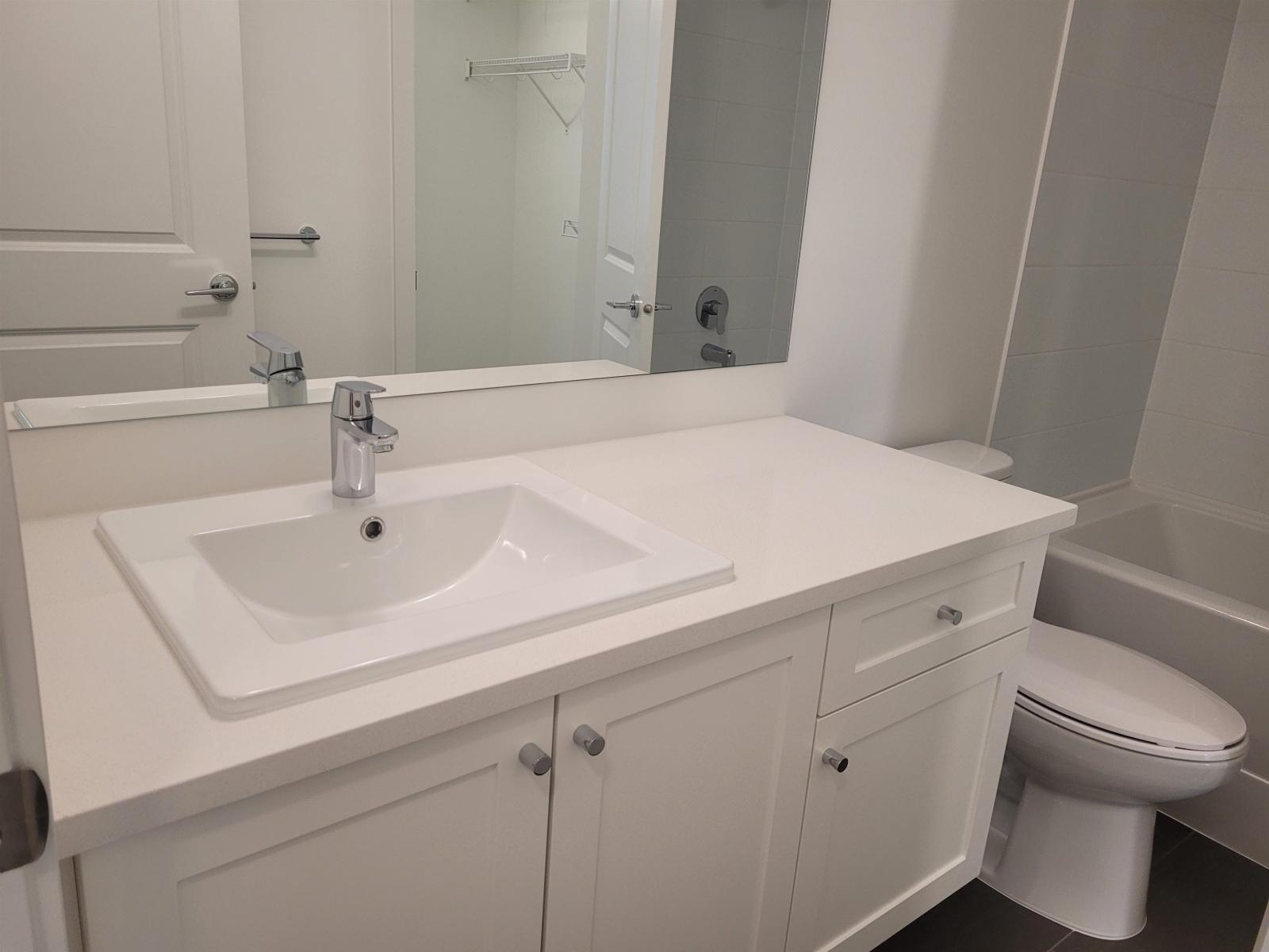206 15735 85 Avenue, Surrey, British Columbia  V4N 6Z2 - Photo 4 - R3157997