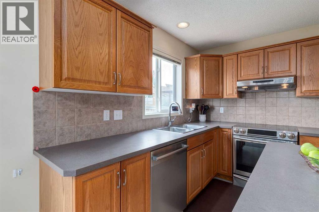 880 Prestwick Circle SE, Calgary, Alberta  T2Z 4E4 - Photo 9 - A2338827