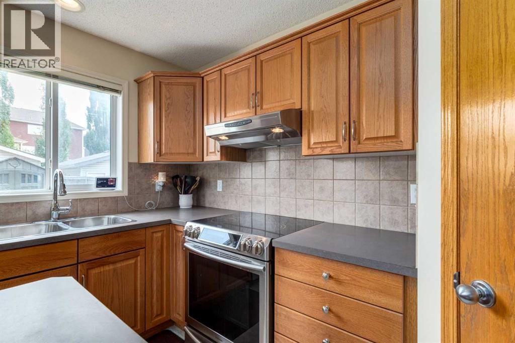 880 Prestwick Circle SE, Calgary, Alberta  T2Z 4E4 - Photo 10 - A2338827