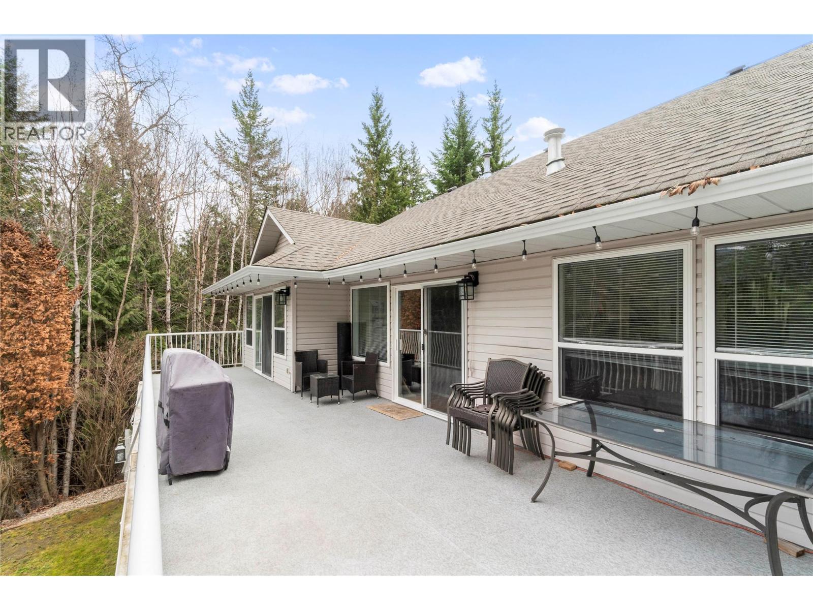 2363 Pleasant Dale Road, Blind Bay, British Columbia  V0E 1H1 - Photo 3 - 10398483