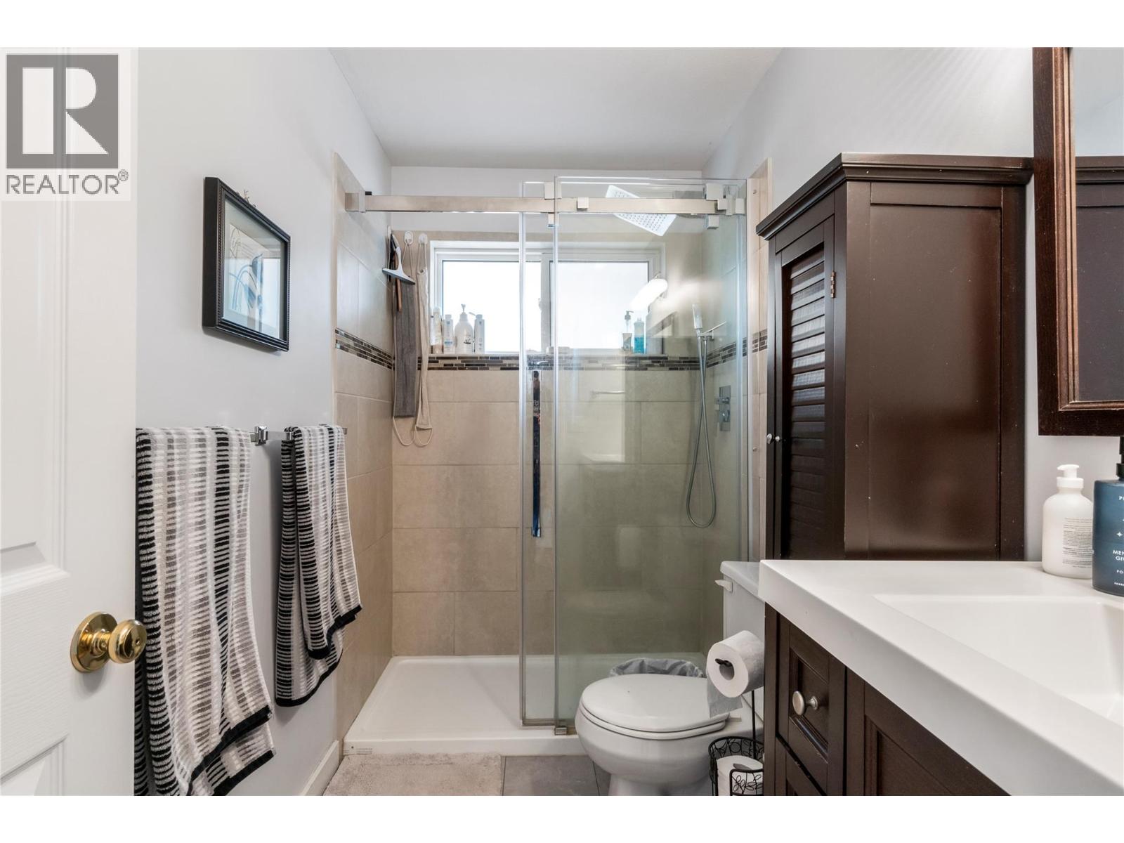 2363 Pleasant Dale Road, Blind Bay, British Columbia  V0E 1H1 - Photo 27 - 10398483