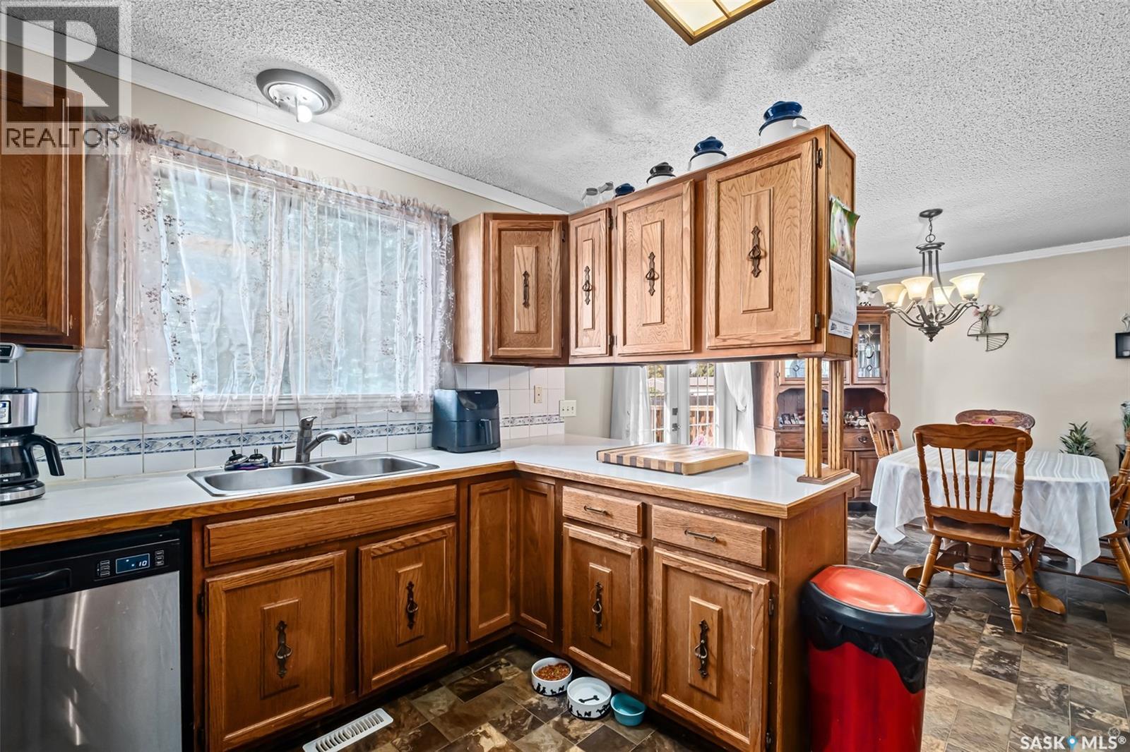 1359 River Street E, Prince Albert, Saskatchewan  S6V 0B8 - Photo 10 - SK046305