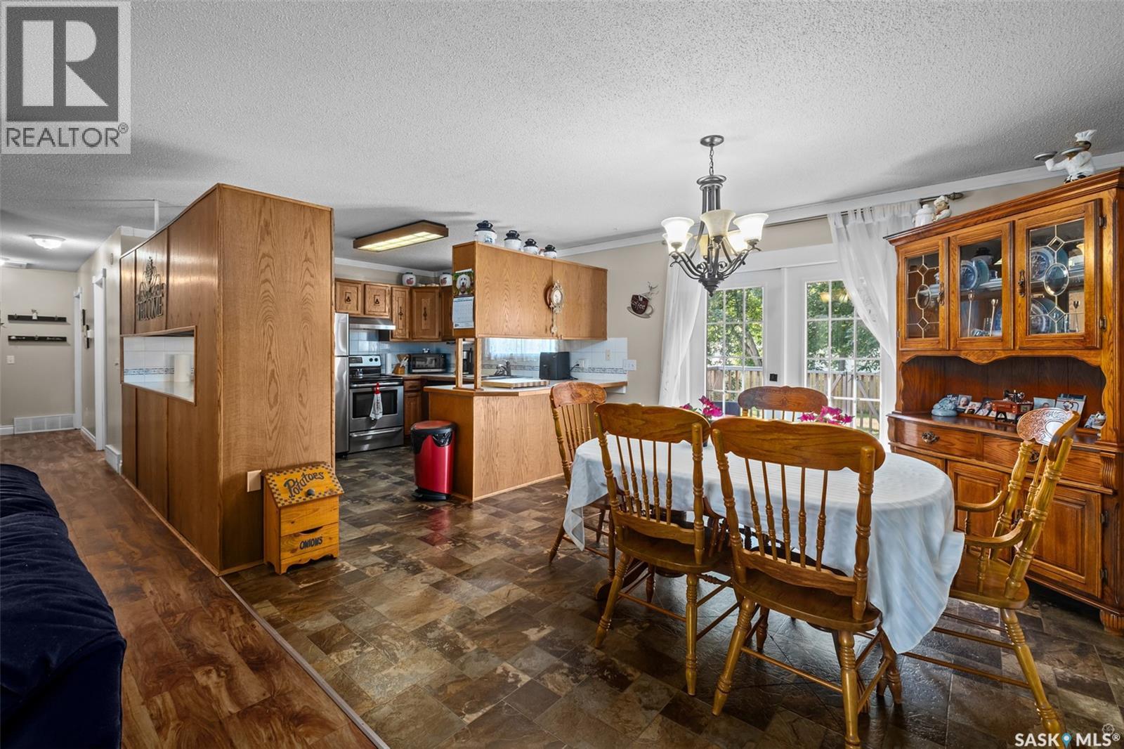 1359 River Street E, Prince Albert, Saskatchewan  S6V 0B8 - Photo 8 - SK046305