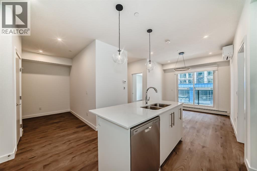 205, 8370 Broadcast Avenue SW, Calgary, Alberta  T3H 6L3 - Photo 3 - A2338975