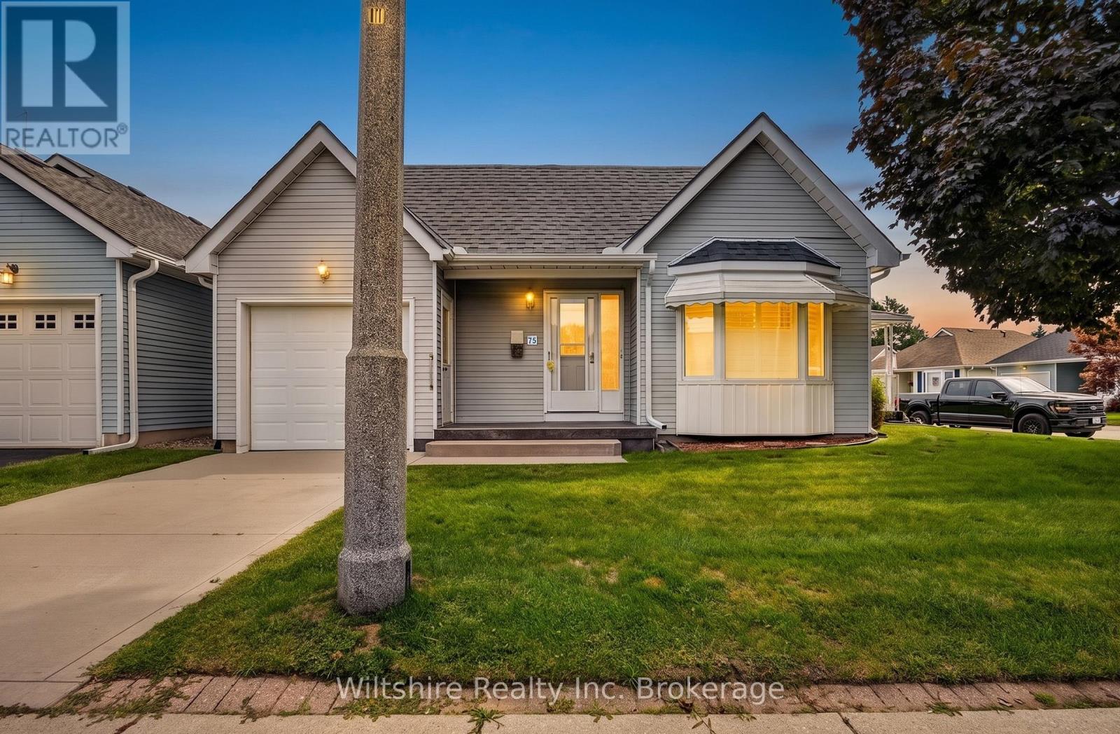 75 Edwin Crescent, Tillsonburg, Ontario  N4G 5H2 - Photo 1 - X13702898