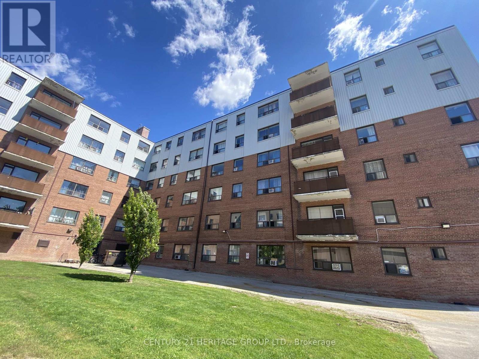 102 - 3111 EGLINTON AVENUE E, Toronto, Ontario