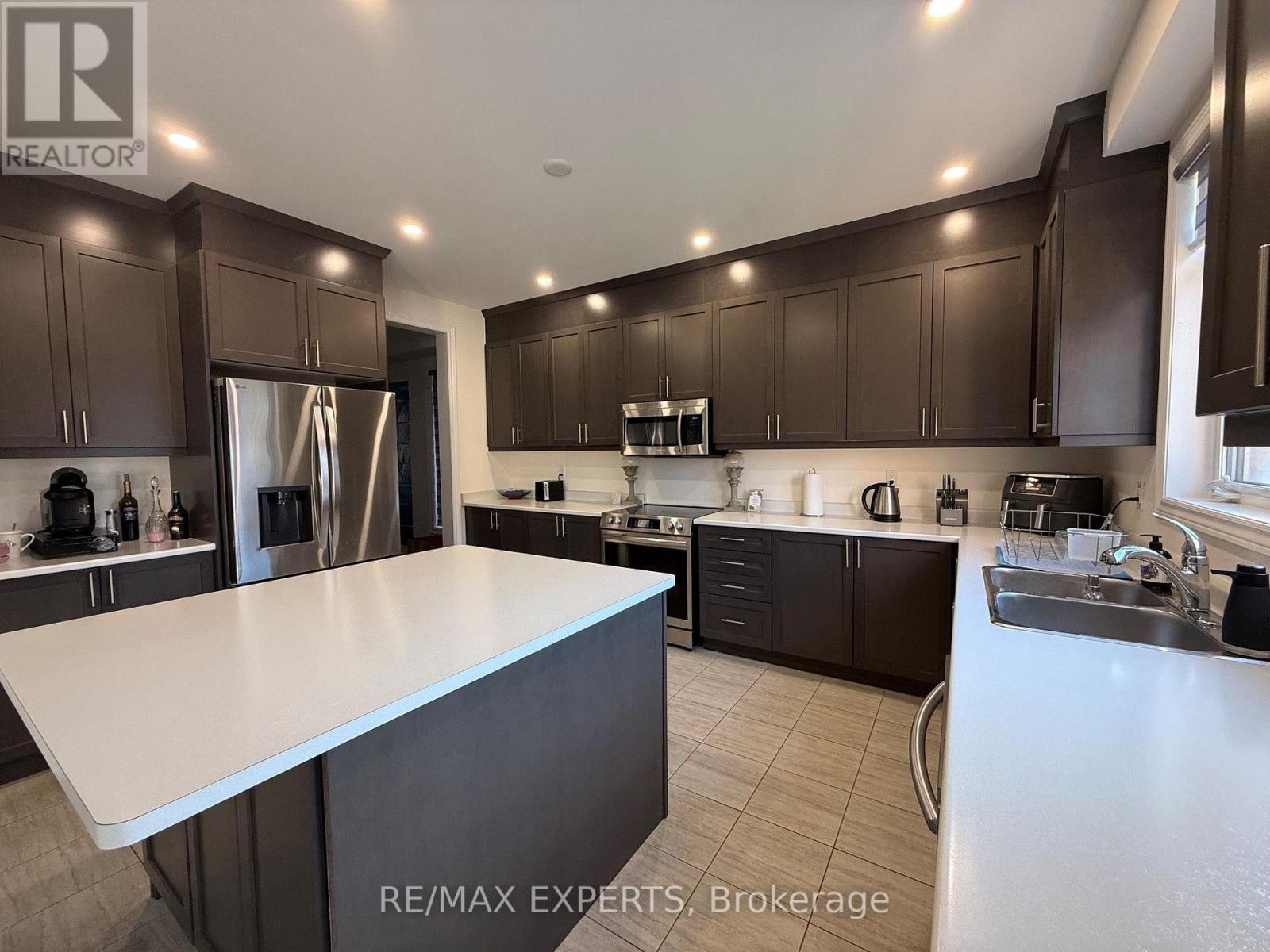 1454 Tomkins Road, Innisfil, Ontario  L9S 0M8 - Photo 9 - N13702860