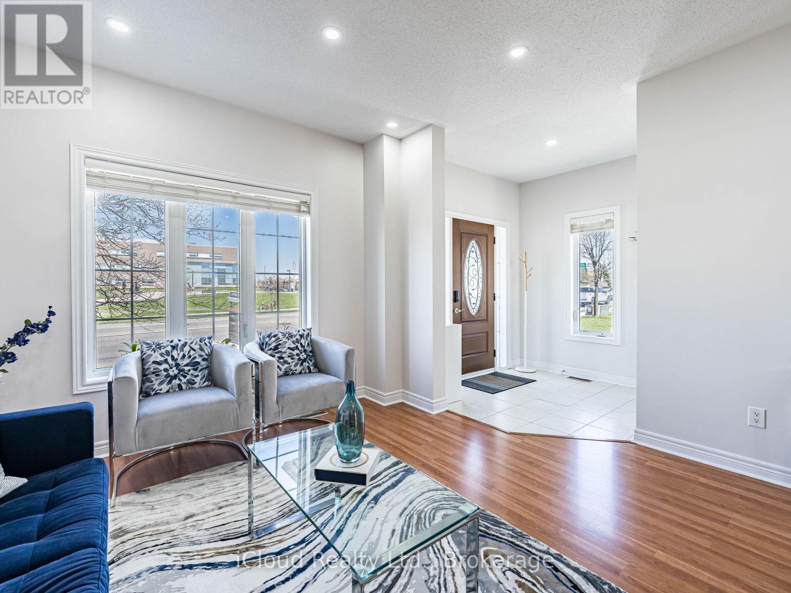 11 Davos Road, Vaughan, Ontario  L4H 0P4 - Photo 3 - N13702870