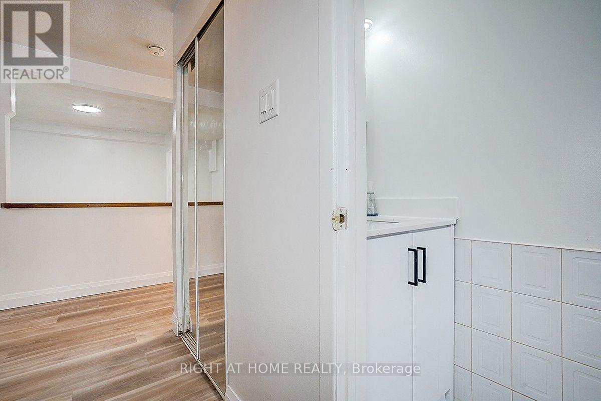 35 Snowshoe Crescent, Markham, Ontario  L3T 4M7 - Photo 10 - N13702892