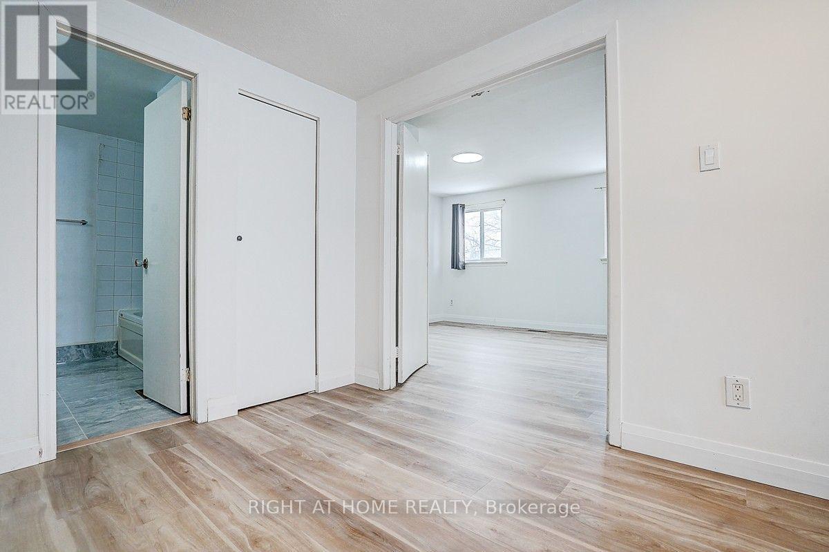 35 Snowshoe Crescent, Markham, Ontario  L3T 4M7 - Photo 11 - N13702892