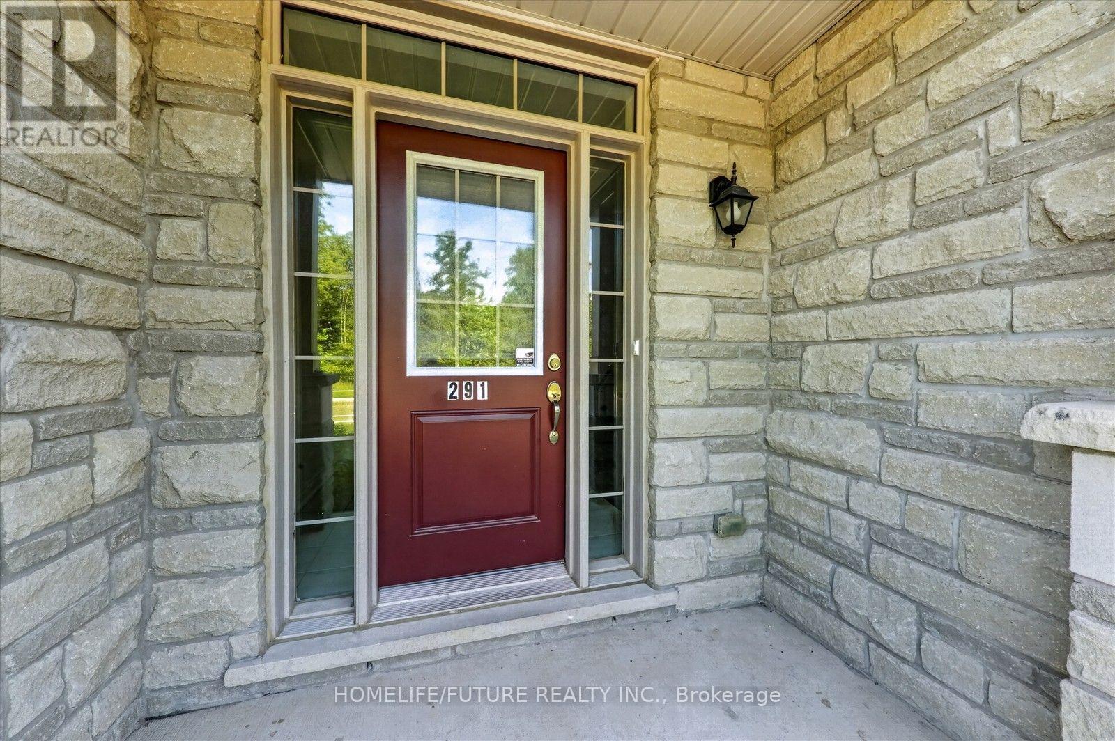 291 Kirkham Drive, Markham, Ontario  L3S 0E9 - Photo 2 - N13702894