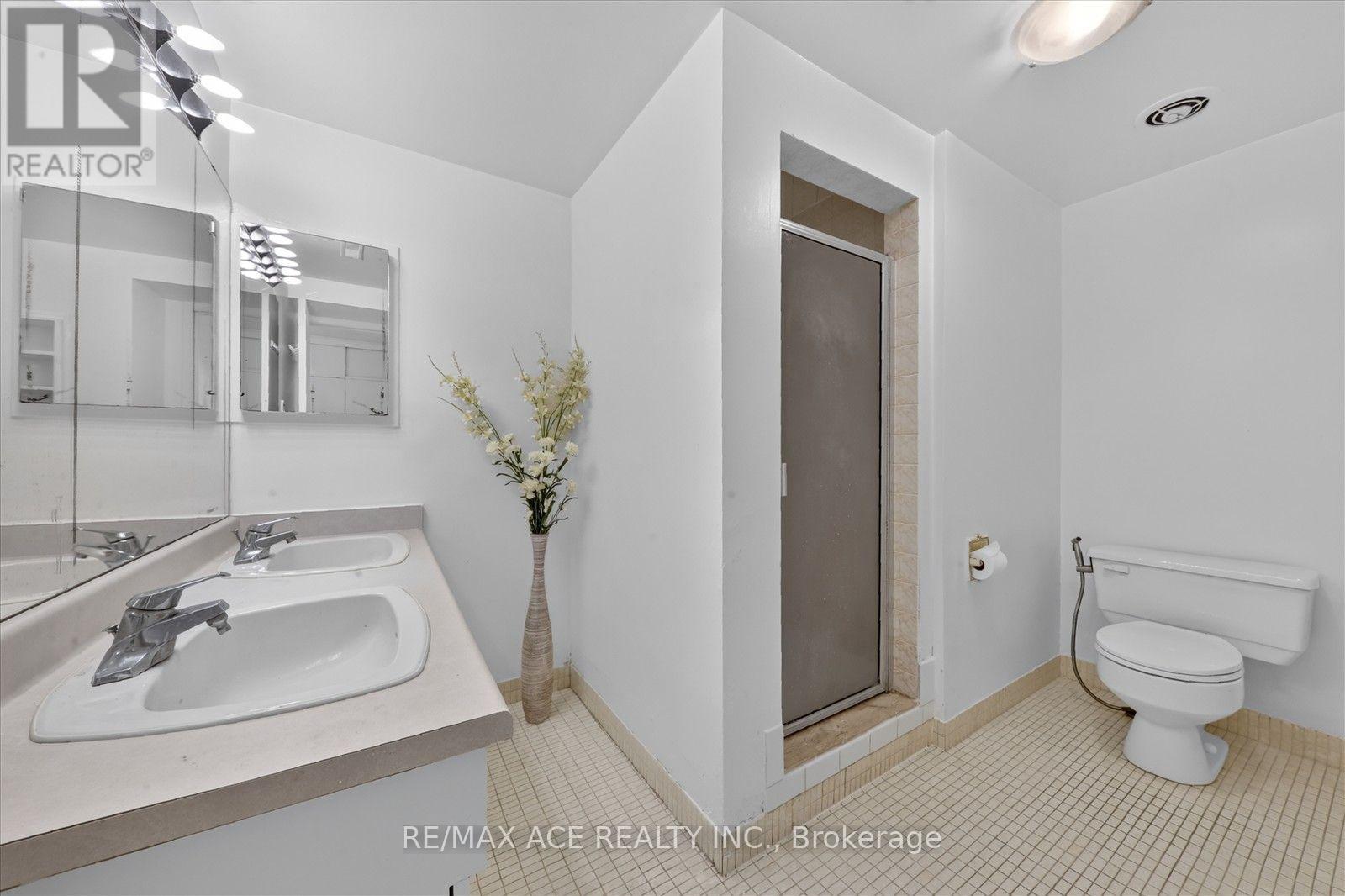65 Cricklewood Crescent, Markham, Ontario  L3T 4T8 - Photo 44 - N13702900