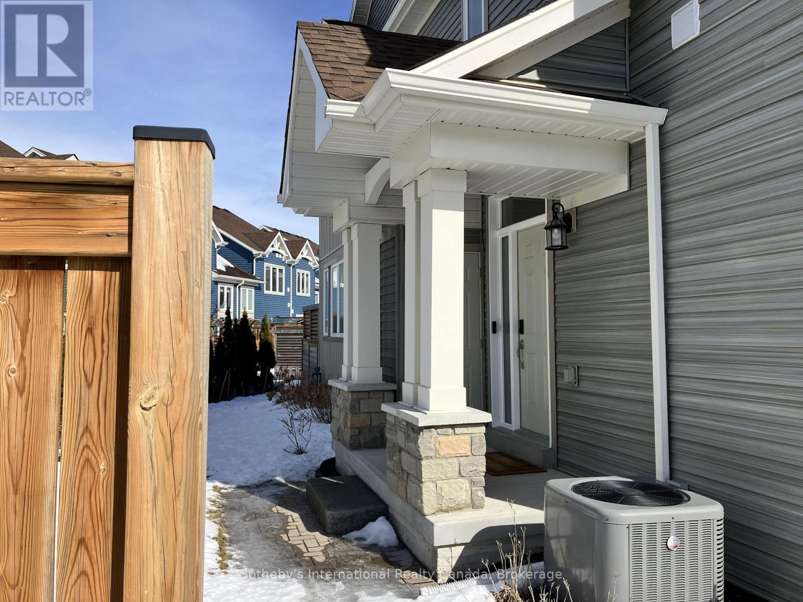 43 Carpenter Street, Collingwood, Ontario  L9Y 0Z5 - Photo 2 - S13702876