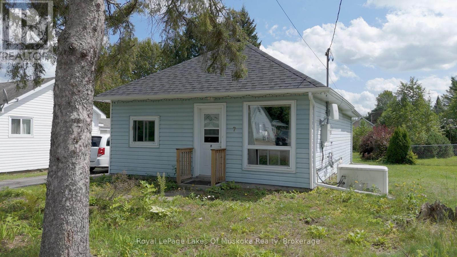 7 MAPLE STREET, South River, Ontario
