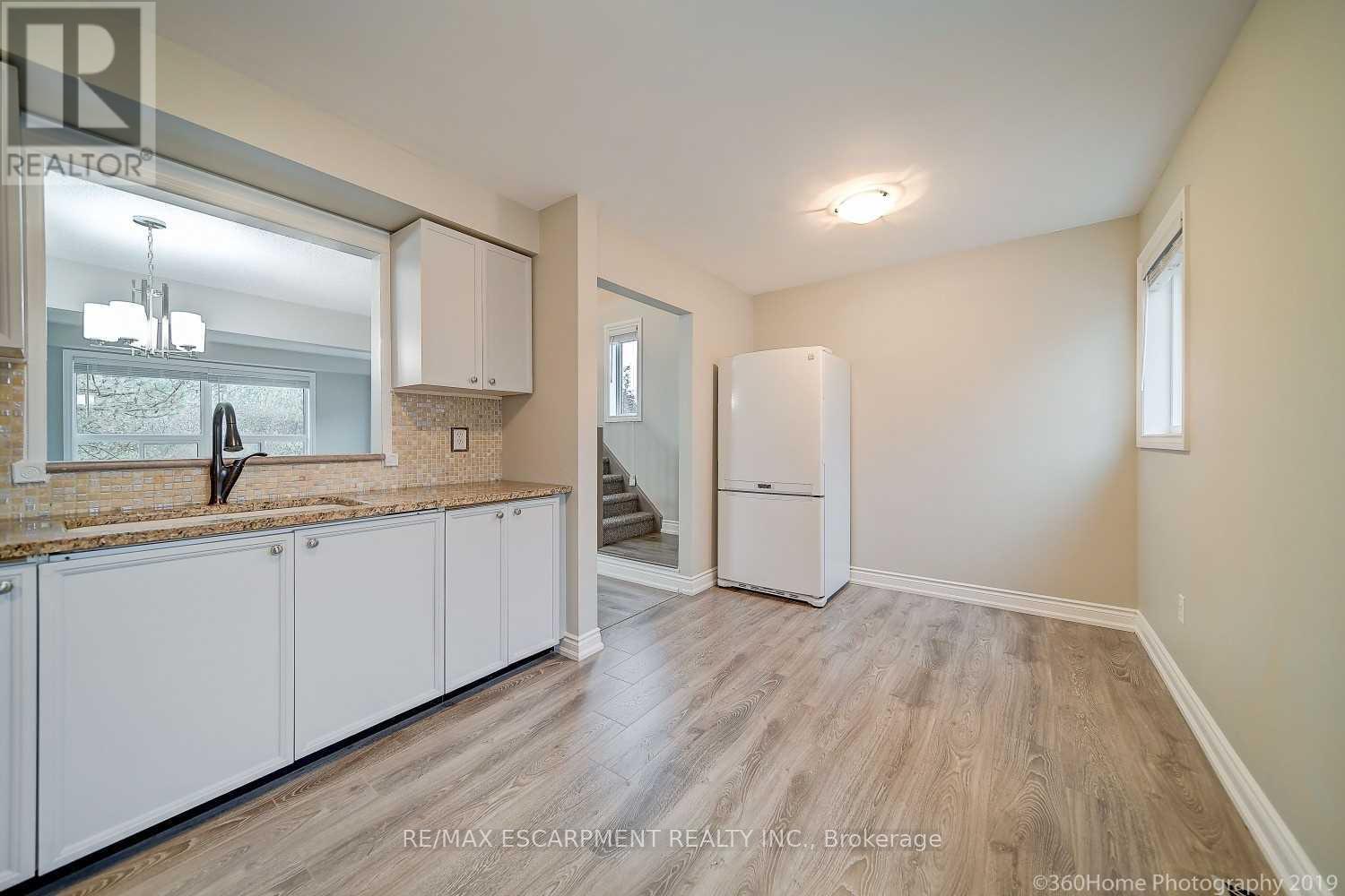 19 - 2300 Brays Lane, Oakville, Ontario L6M 3J9 - Photo 4 - W13702858