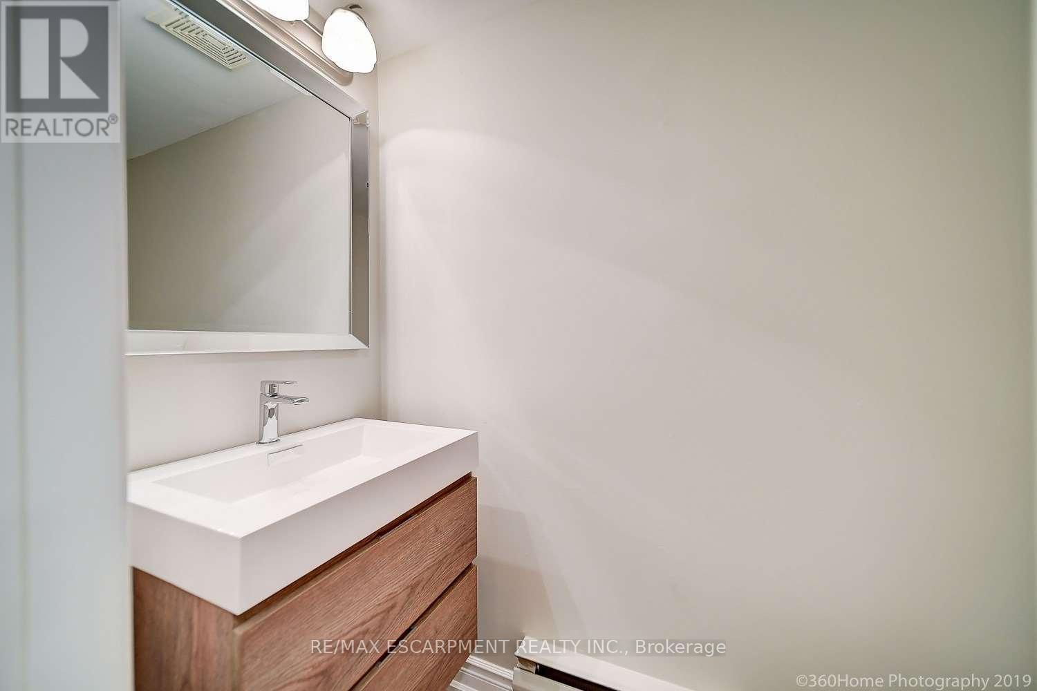 19 - 2300 Brays Lane, Oakville, Ontario L6M 3J9 - Photo 7 - W13702858