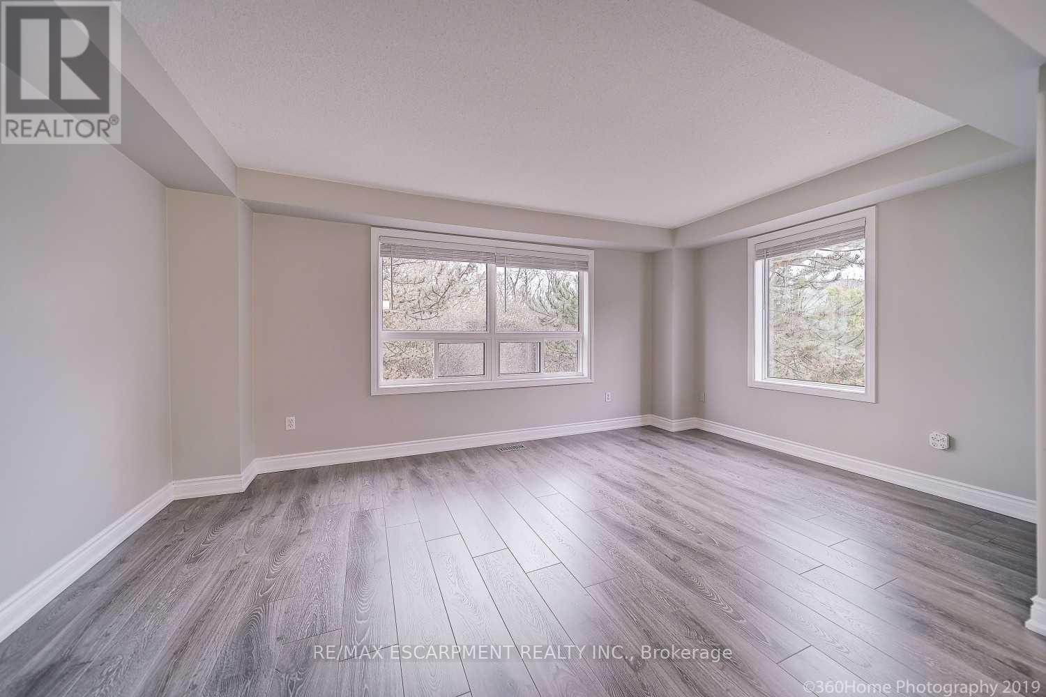 19 - 2300 Brays Lane, Oakville, Ontario L6M 3J9 - Photo 9 - W13702858