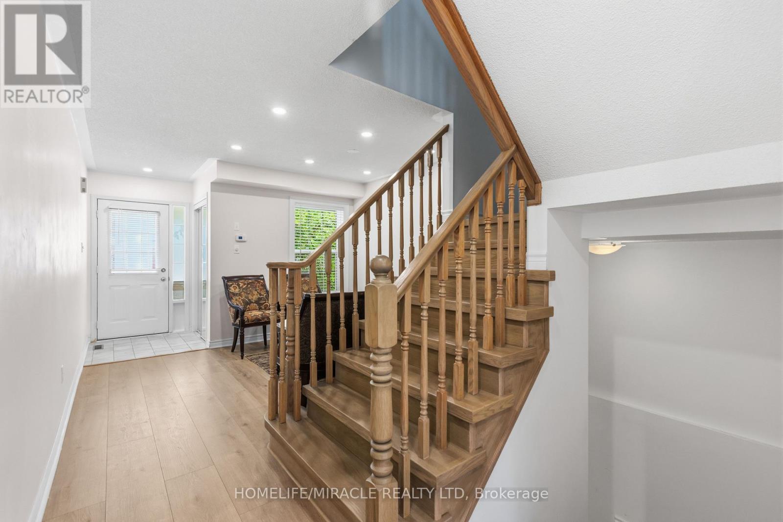 1405 Mcdermott Way N, Milton, Ontario  L9T 6L6 - Photo 7 - W13702902