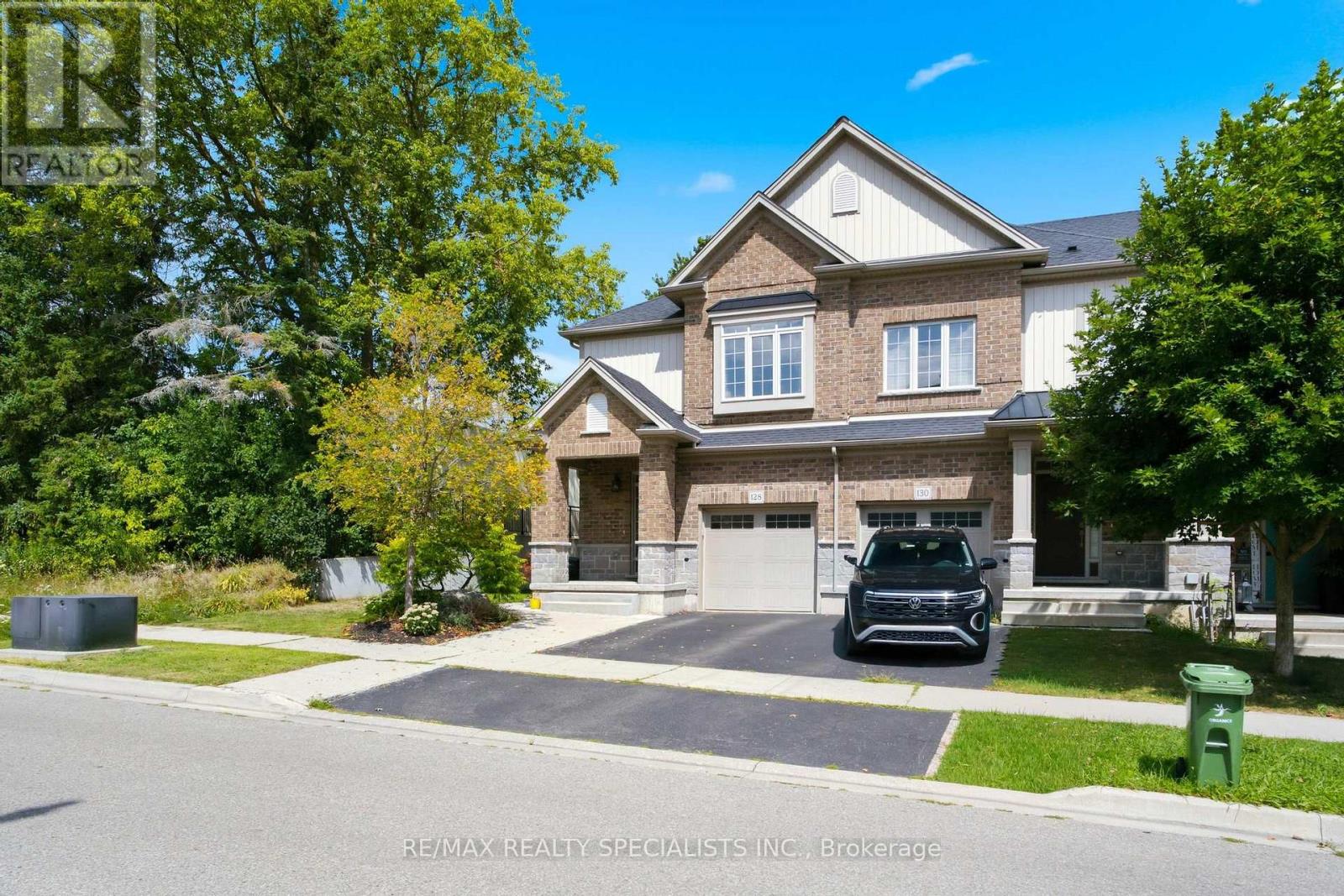 128 LAW DRIVE, Guelph, Ontario