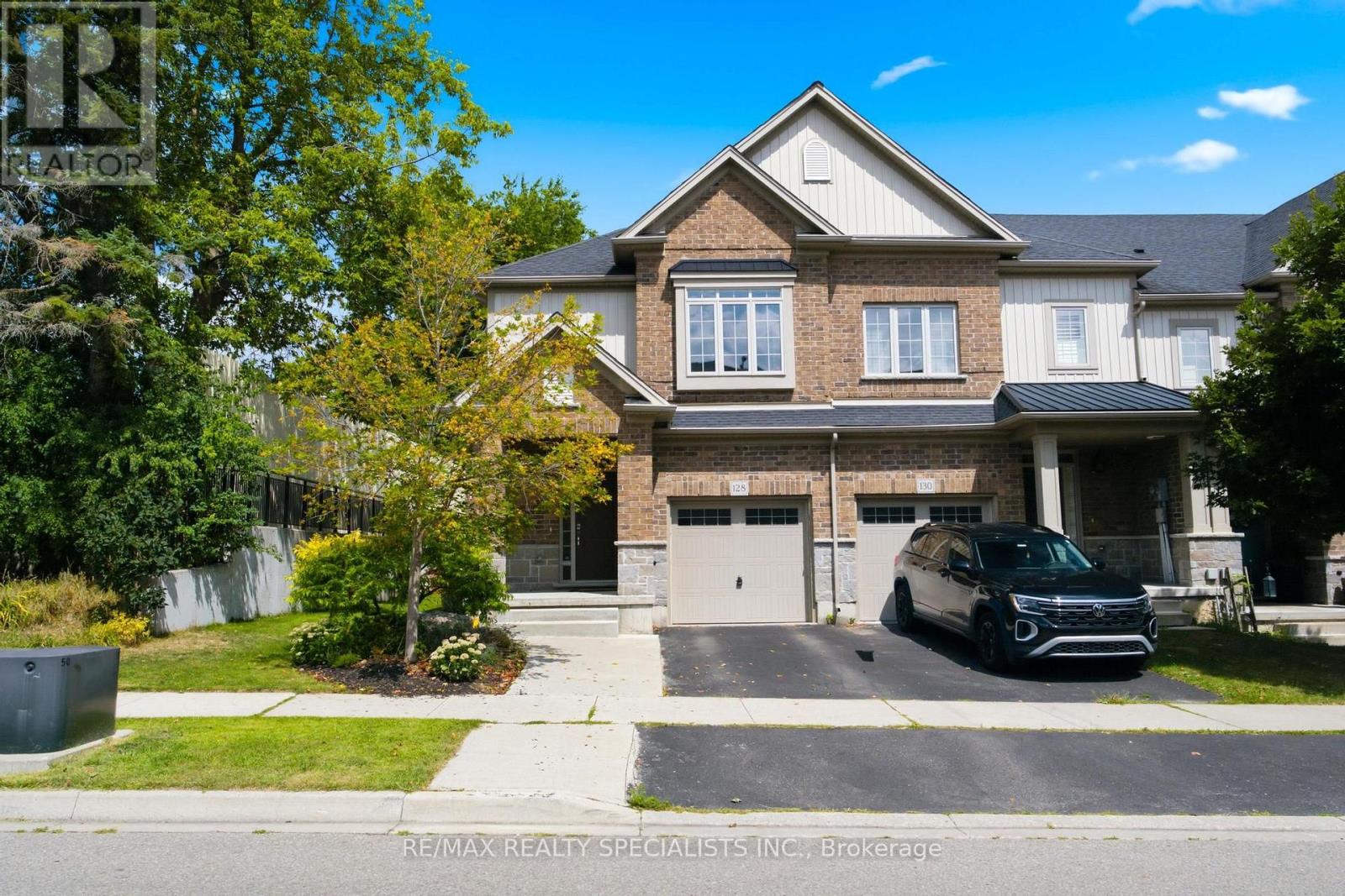 128 Law Drive, Guelph, Ontario  N1E 0M2 - Photo 2 - X13702862