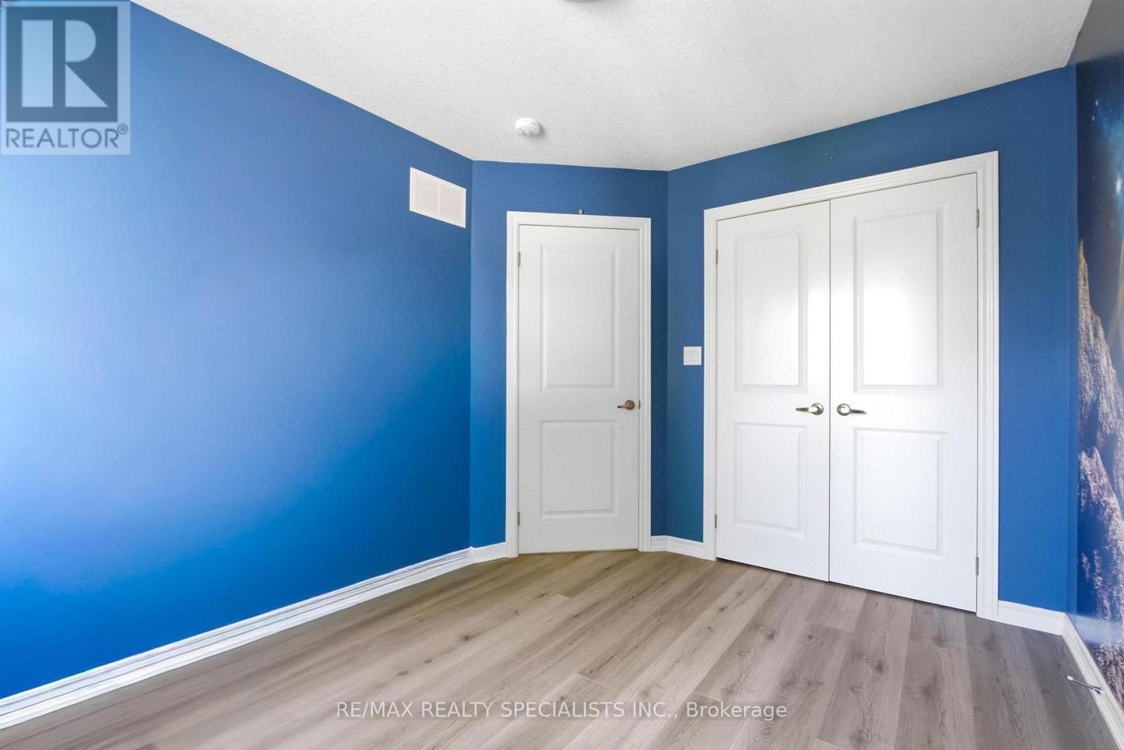 128 Law Drive, Guelph, Ontario  N1E 0M2 - Photo 28 - X13702862