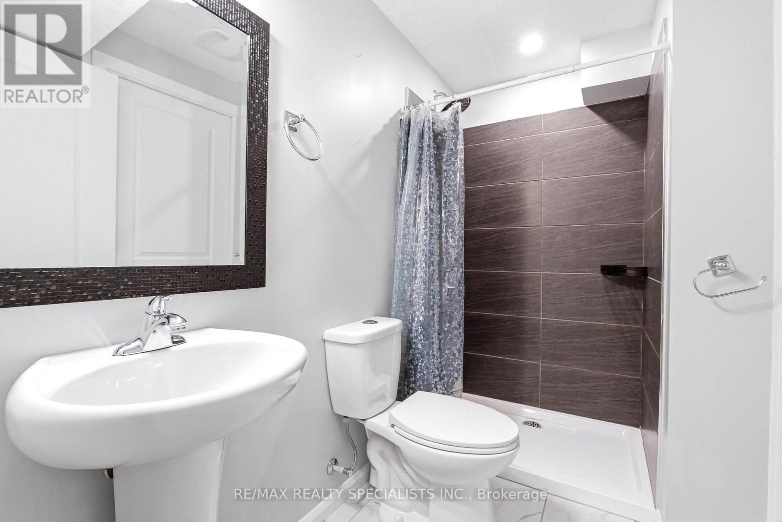 128 Law Drive, Guelph, Ontario  N1E 0M2 - Photo 32 - X13702862