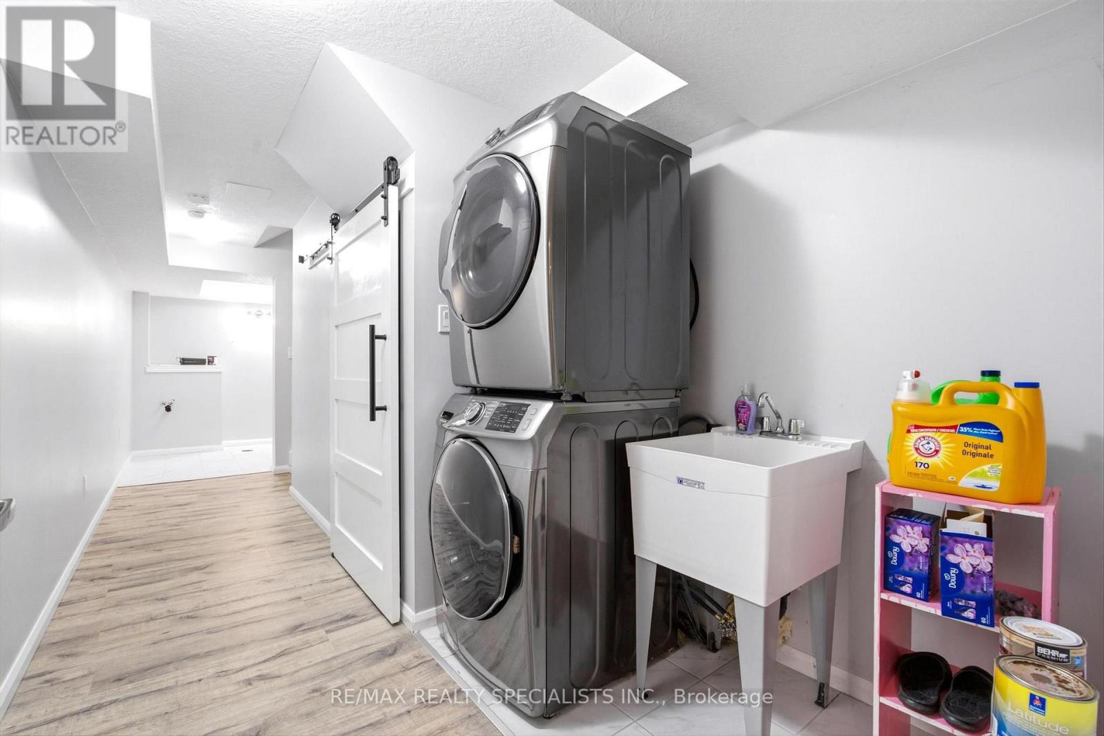 128 Law Drive, Guelph, Ontario  N1E 0M2 - Photo 33 - X13702862