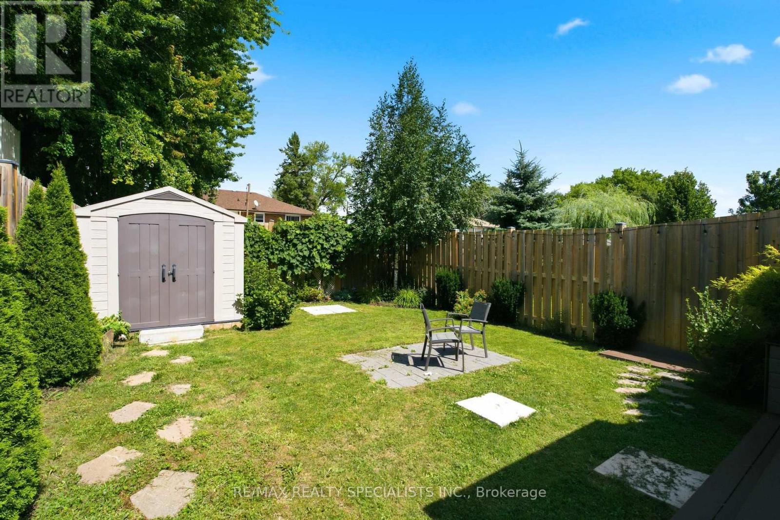 128 Law Drive, Guelph, Ontario  N1E 0M2 - Photo 36 - X13702862