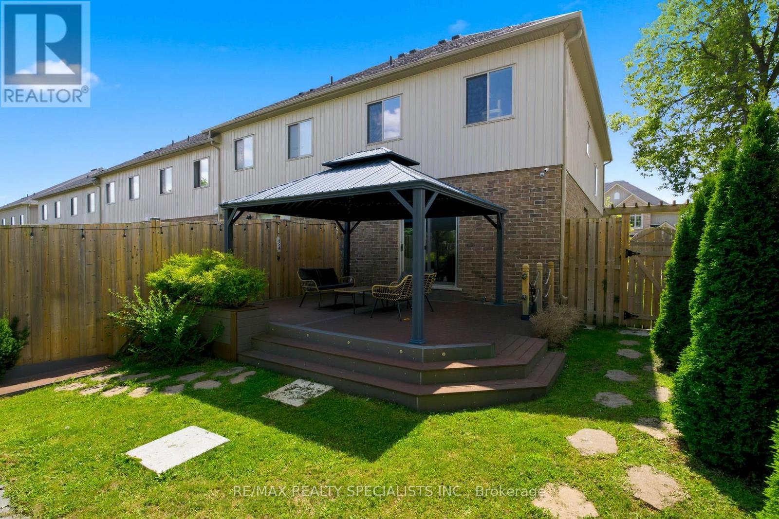 128 Law Drive, Guelph, Ontario  N1E 0M2 - Photo 37 - X13702862