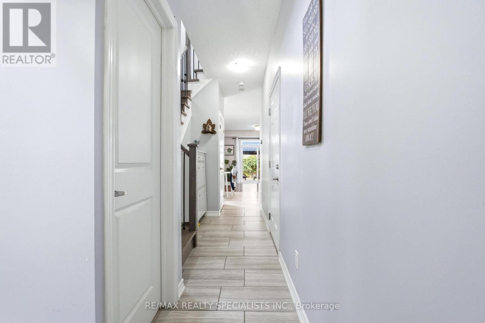 128 Law Drive, Guelph, Ontario  N1E 0M2 - Photo 7 - X13702862