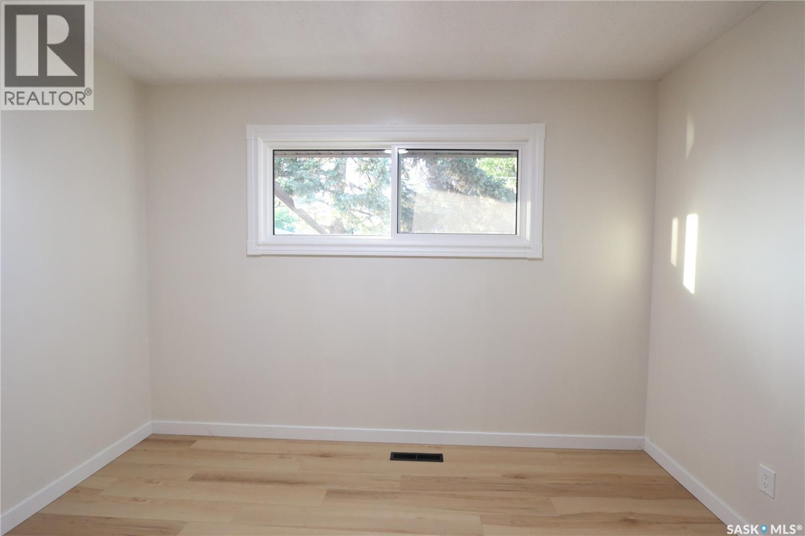 2910 Avonhurst Drive, Regina, Saskatchewan  S4R 3J5 - Photo 19 - SK046357