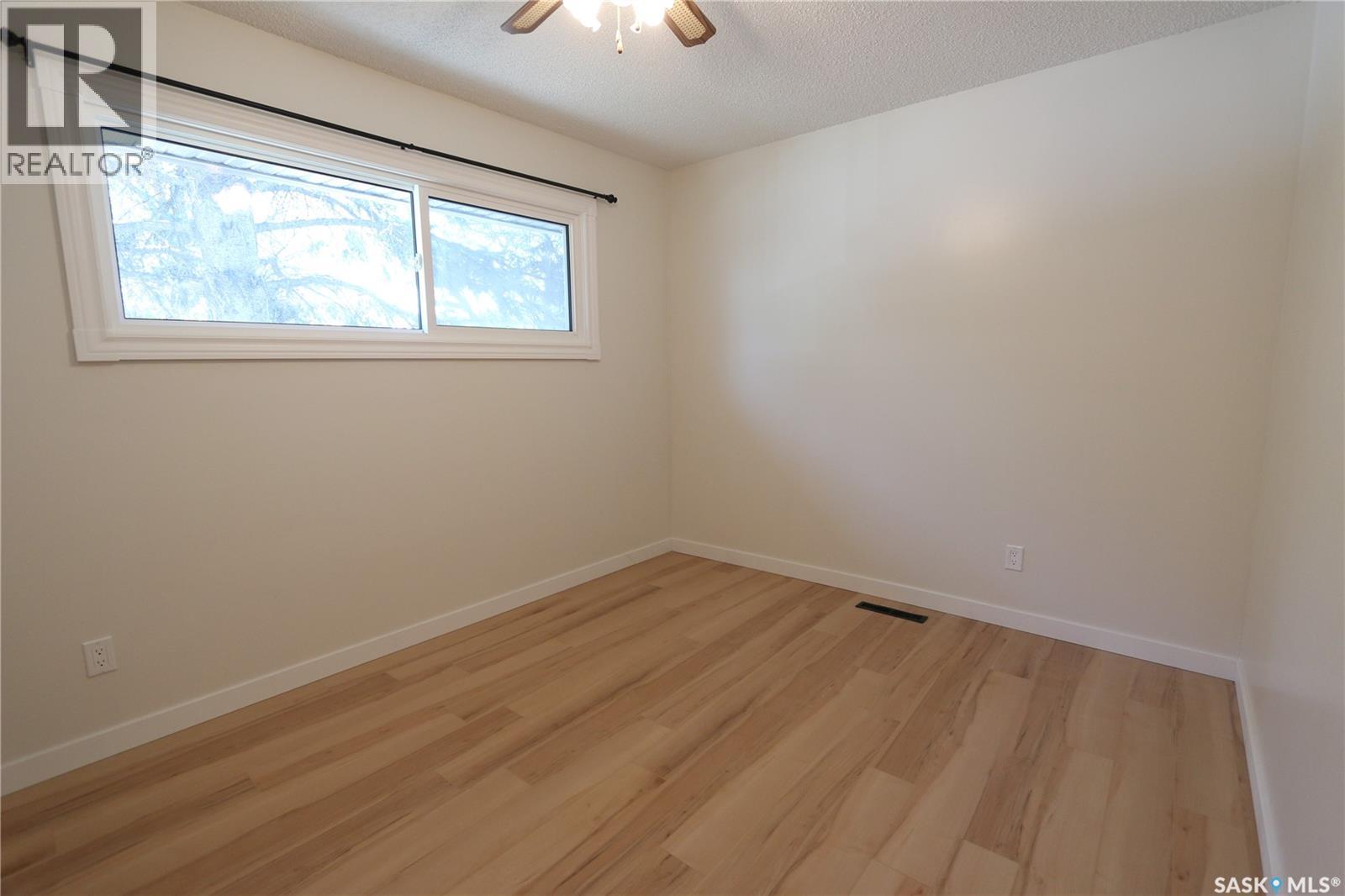 2910 Avonhurst Drive, Regina, Saskatchewan  S4R 3J5 - Photo 21 - SK046357