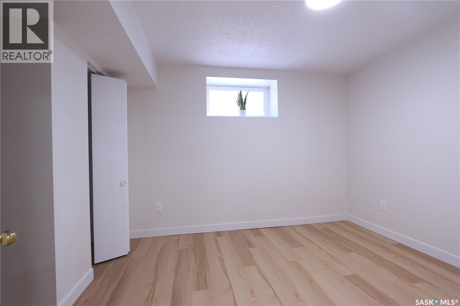 2910 Avonhurst Drive, Regina, Saskatchewan  S4R 3J5 - Photo 33 - SK046357