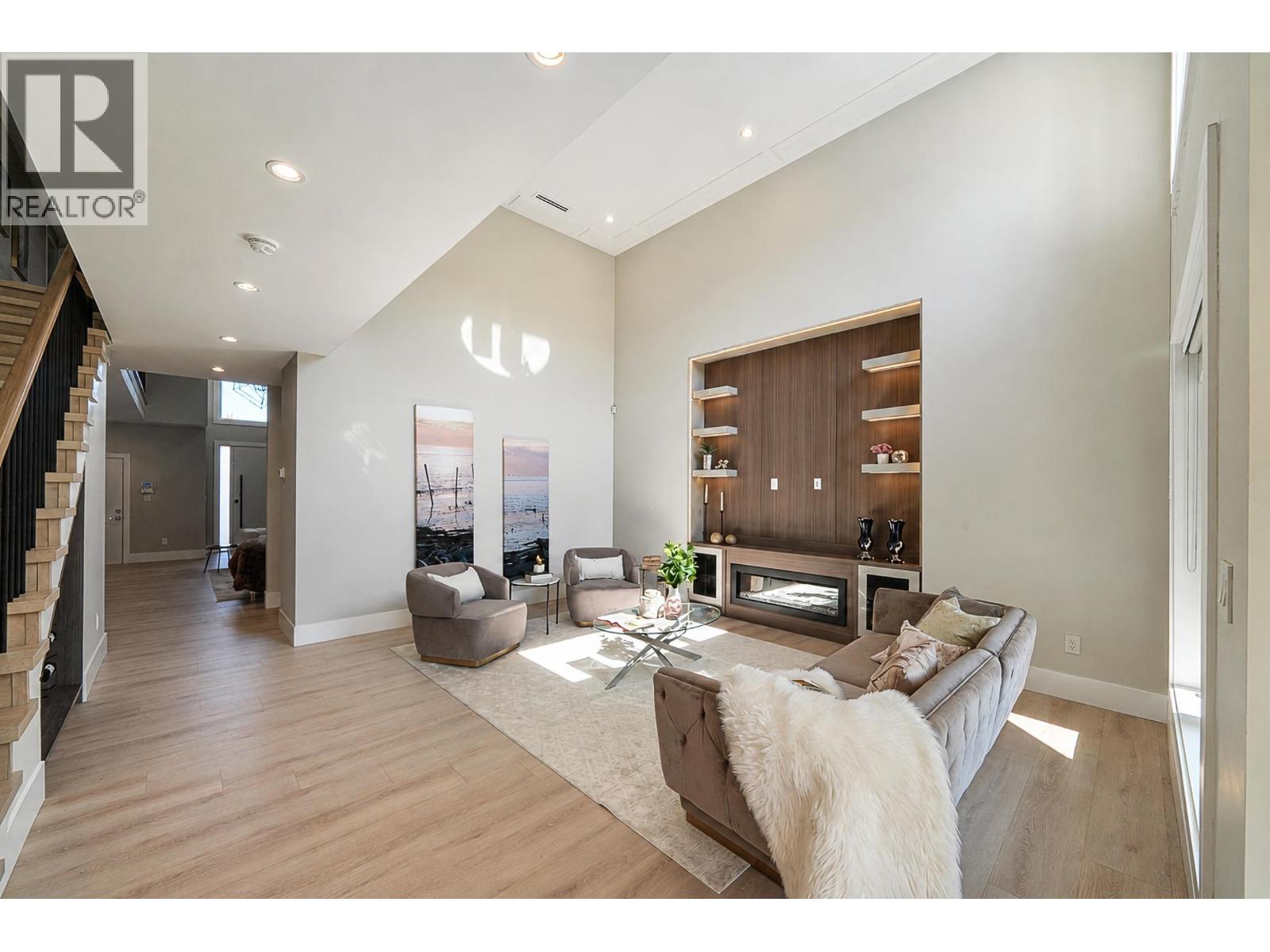 11911 Dunavon Place, Richmond, British Columbia  V7E 3Y1 - Photo 4 - R3156188