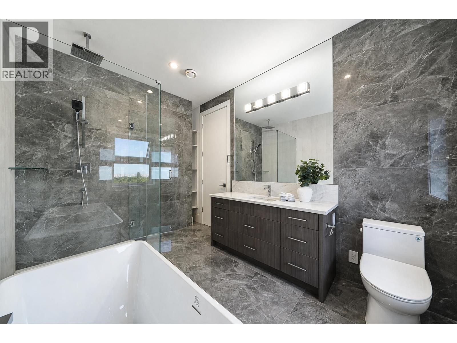 11911 Dunavon Place, Richmond, British Columbia  V7E 3Y1 - Photo 13 - R3156188